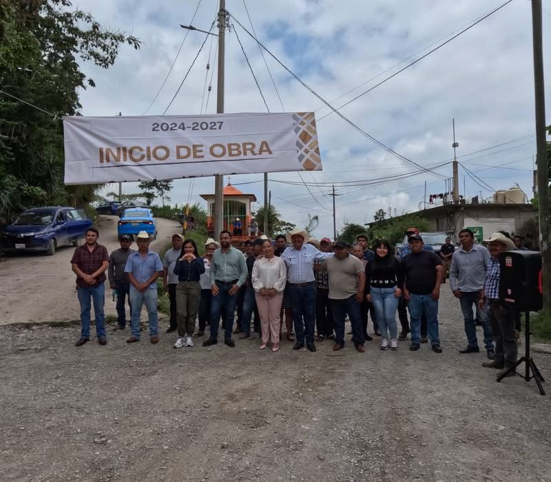 . El día de hoy se dio inicio a la obra de rehabilitación del camino que conecta Bienvenido con Cuautotola, con la colaboración del H. Ayuntamiento de San Felipe Tepatlán